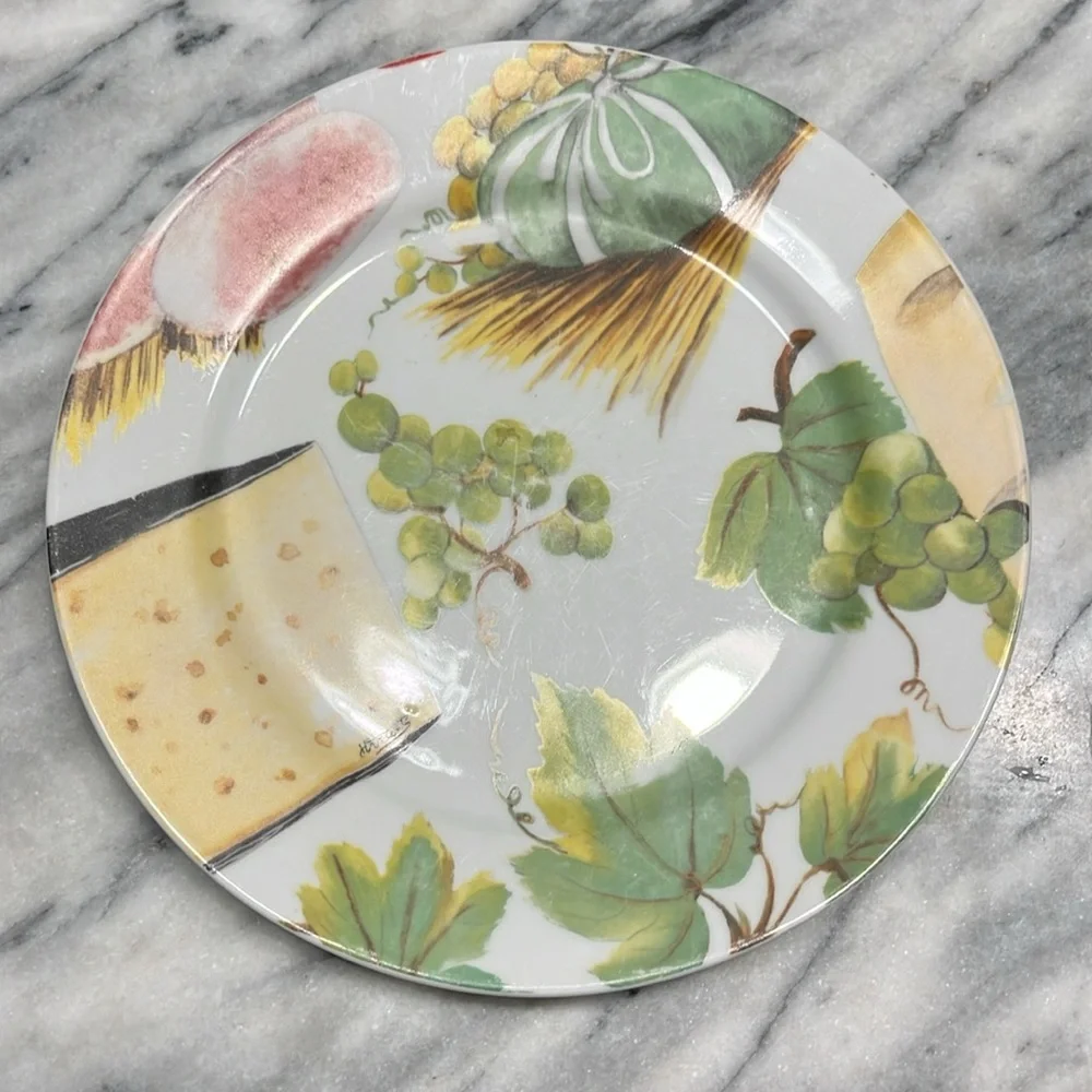 8 Appetizer - Salad Vin Fromage Cheese & Grapes  Plates 8" - Picture 11 of 15